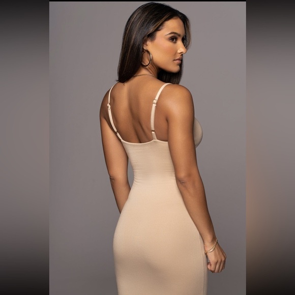 NEW JLUXLABEL Beige Midnight Memories Fitted Knot Cut Out Midi Dress - Picture 4 of 11